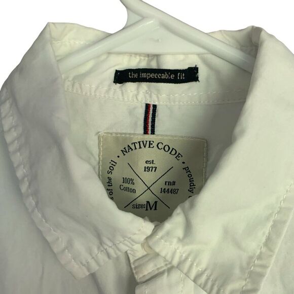 Native Code Boys Button Down White Short Sleeve Shirt Button Details Sz Medium - Picture 6 of 12